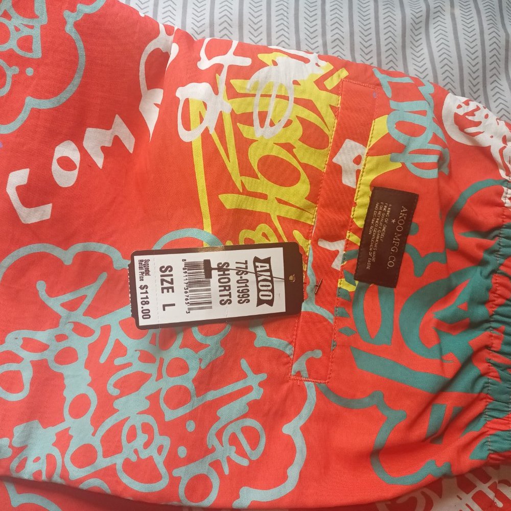 Akoo shorts - Picture 2 of 3